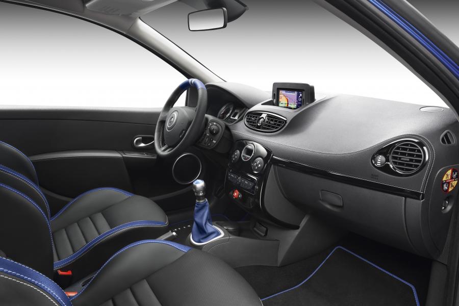  Renault Clio Gordini 200 2010 года  (фото 21 из 24)